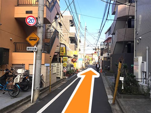 50mほど直進すると